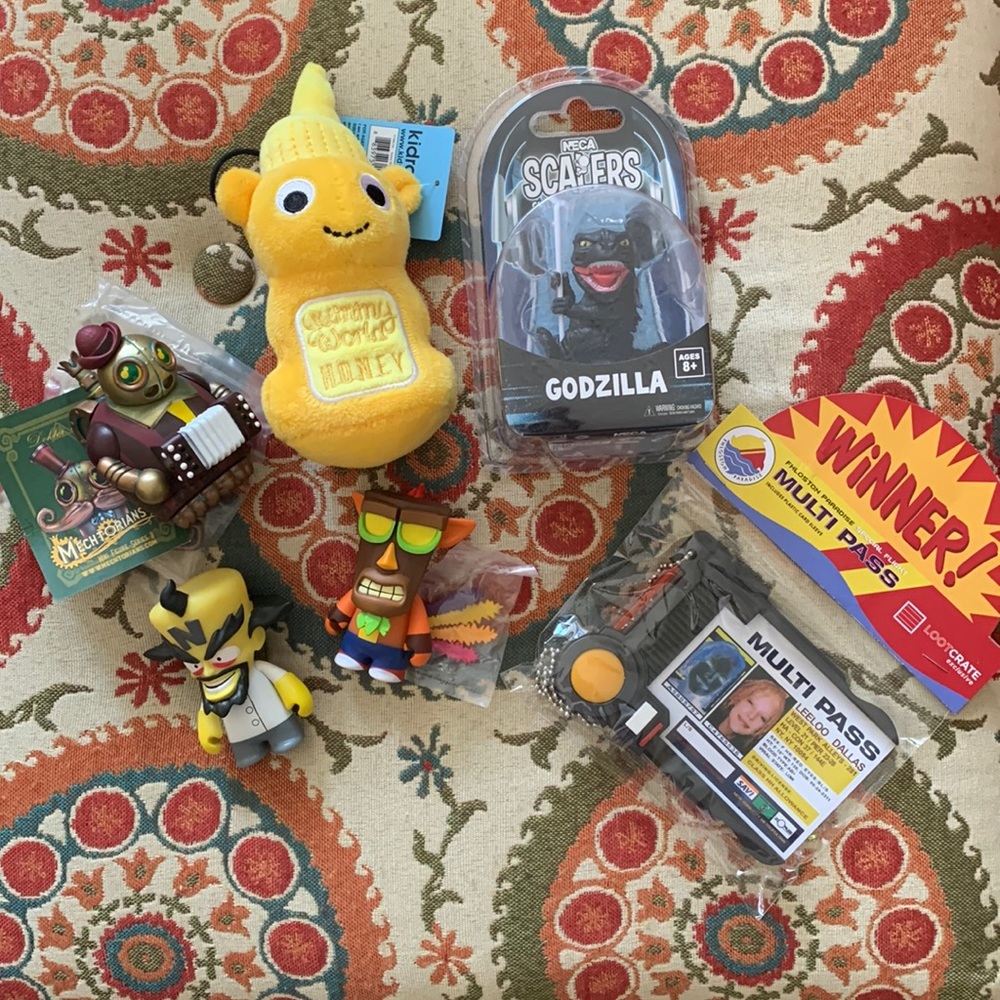 Pop culture bundle